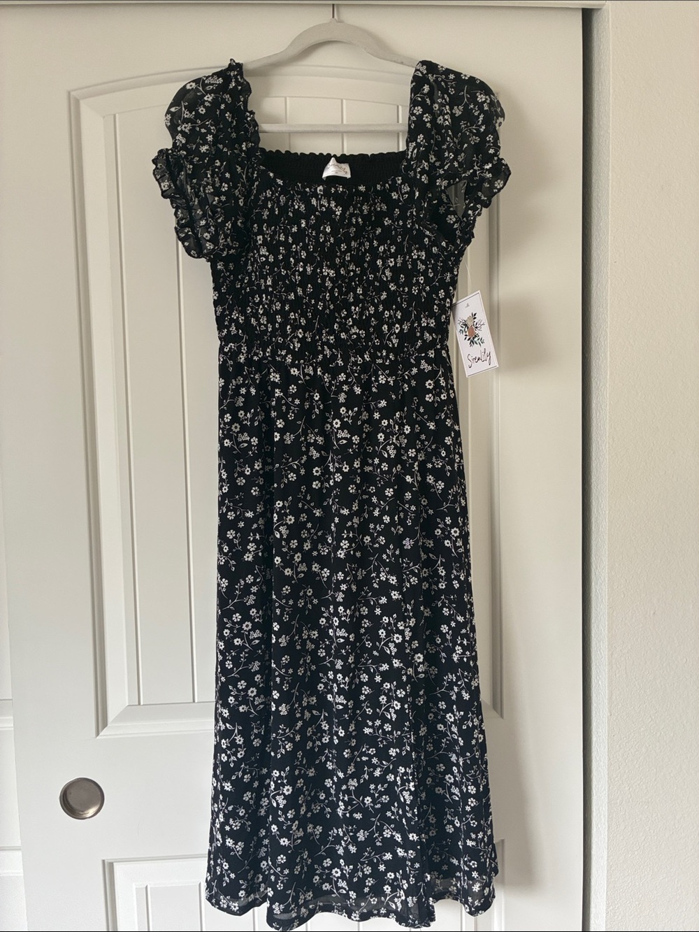 Siren Lily Black and White Floral Smocked Midi Dress